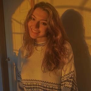 Meet your Posher, Abigail